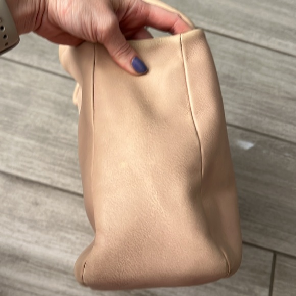 Tod’s Shopping Media Leather Two Way Bag Tan GUC - Picture 13 of 17